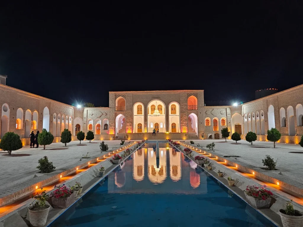 مجموعه گردشگری حاج‌آقا علی- در رفسنجان کجاست